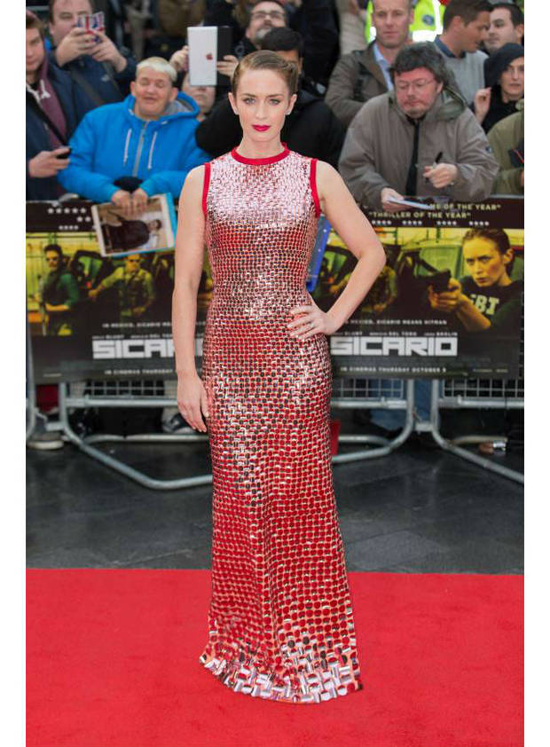 emily-blunt-prada-sicario-london-premiere-wenn__width_580