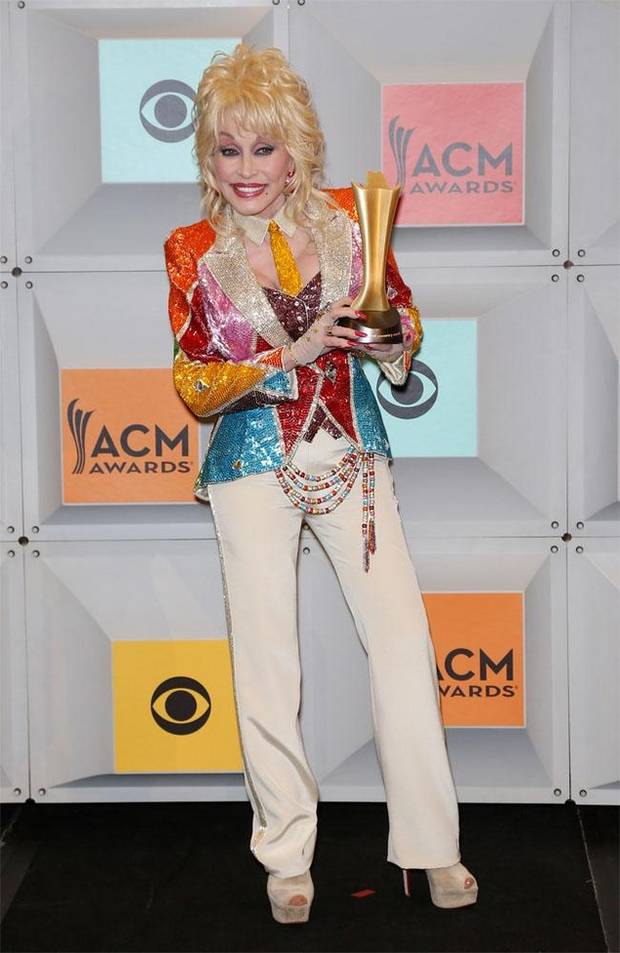 los looks mas impactantes de la semana Dolly Parton