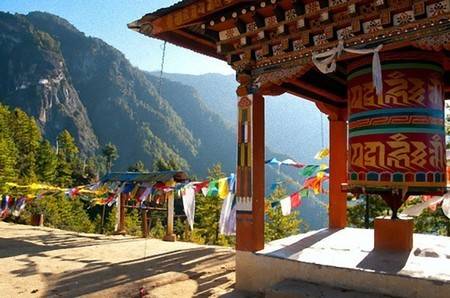Lugares Nido del Tigre, Valle de Paro, Bután 02