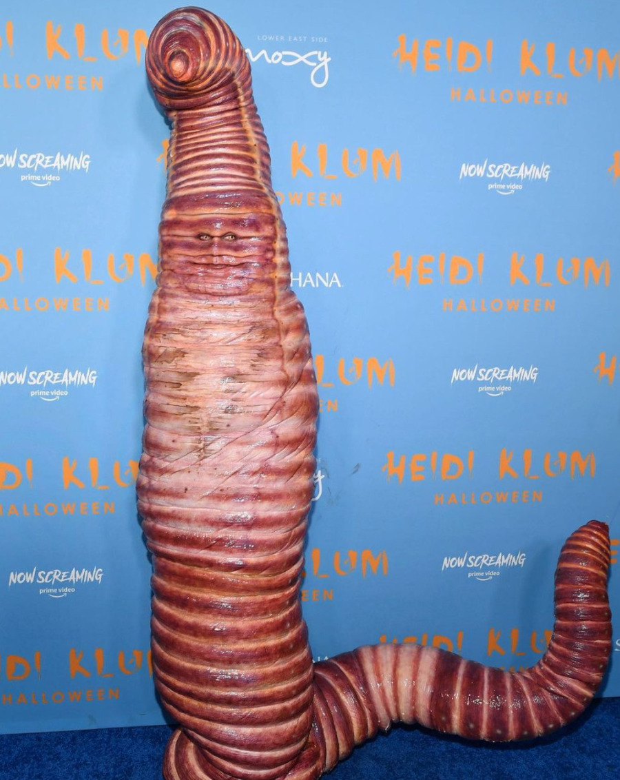 Heidi Klum disfrazada de gusano