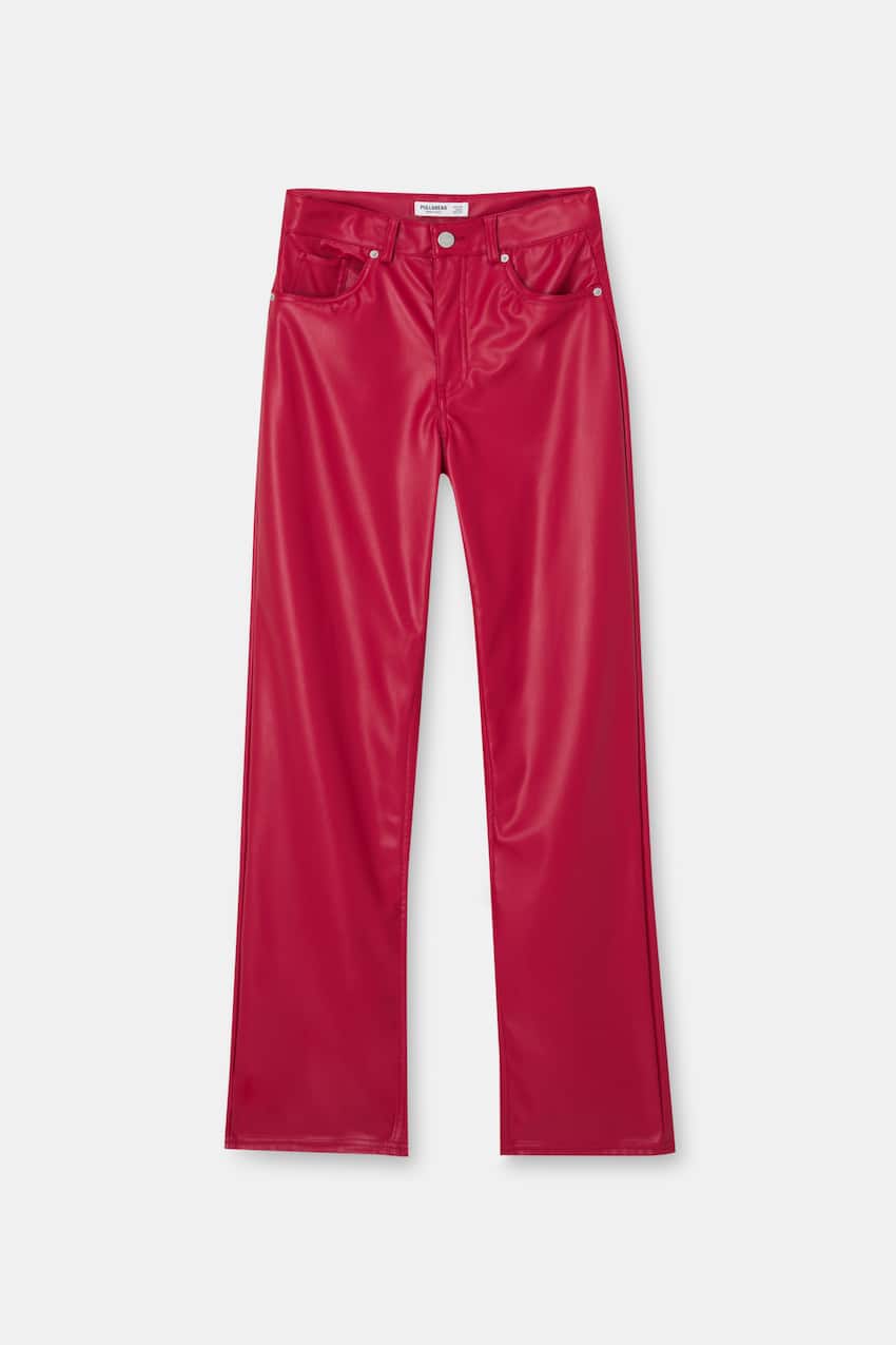 pantalones rojo piel