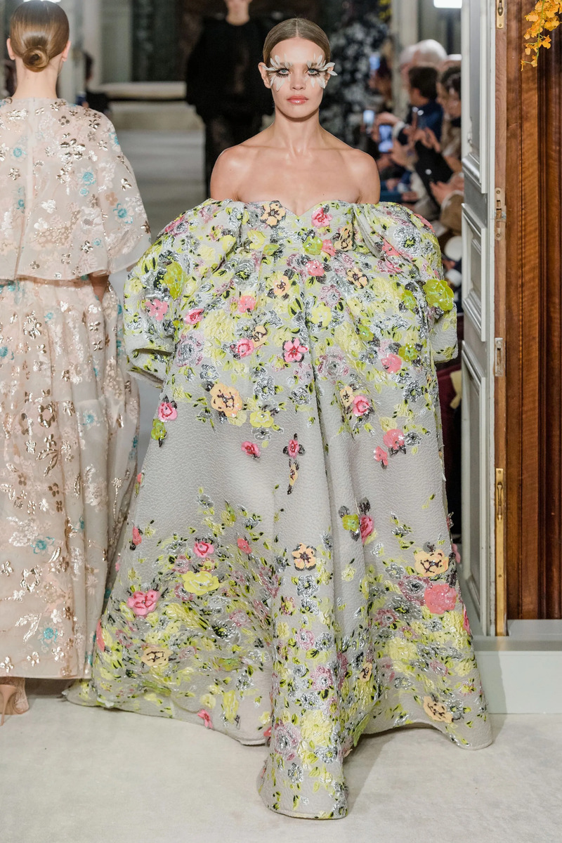 Valentino SS19 COUTURE 2