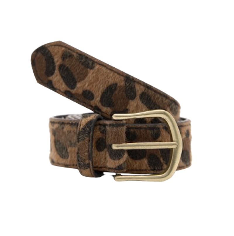  Un cinturón de leopardo de Pull&Bear