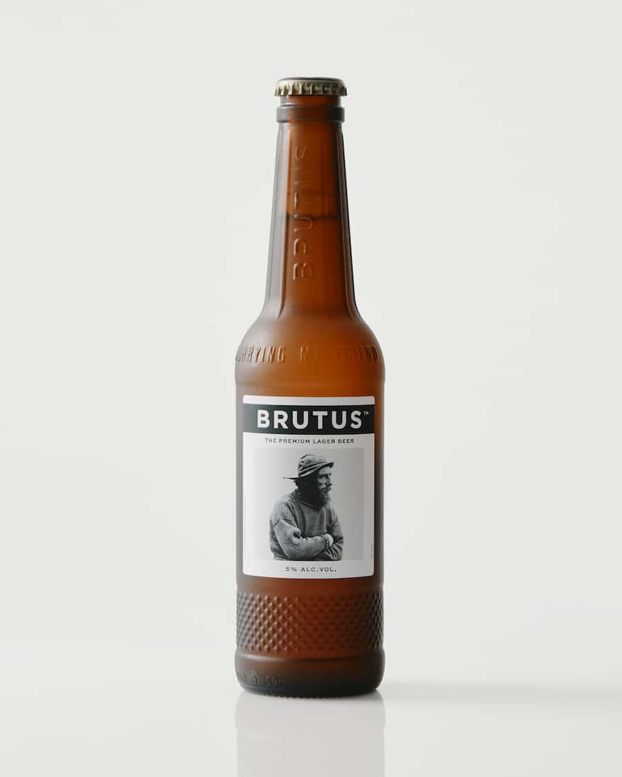 Nueva botella de la cerveza Brutus