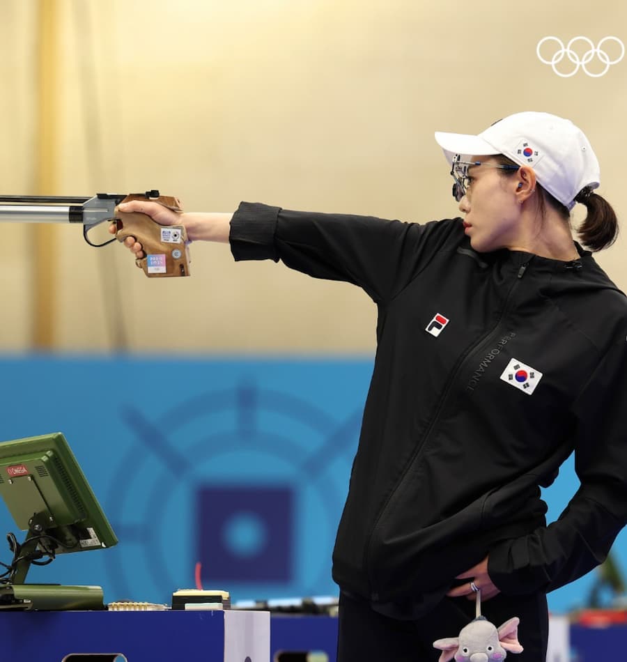 Kim Yeji y su reacción al ganar la plata en tiro con pistola de aire de 10 m