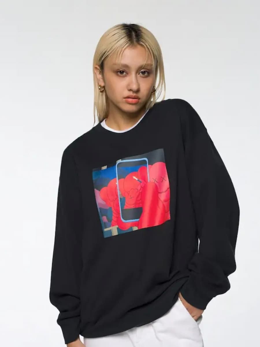 Uniqlo presenta KAWS + Warhol UT Collection and Art Book