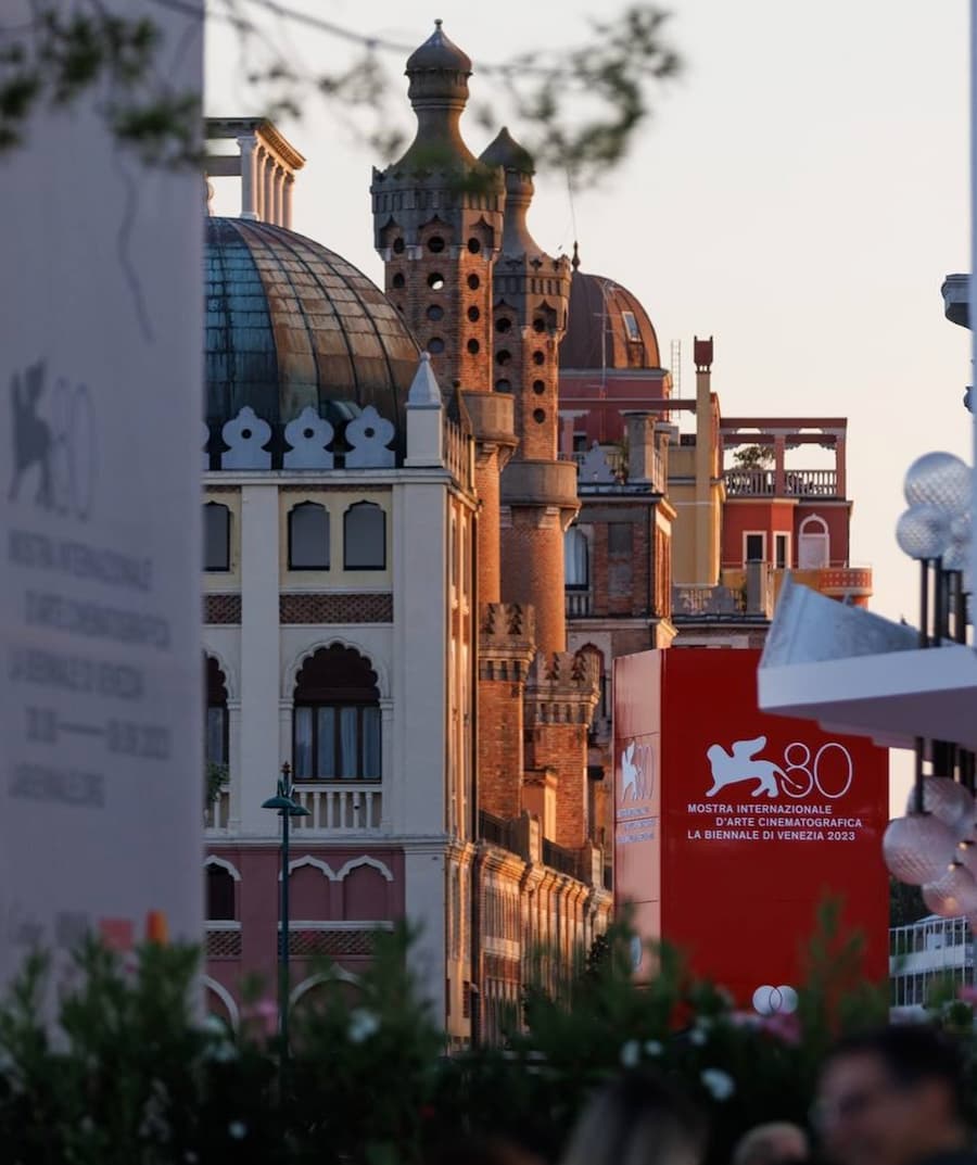 Palacio del cine en Festival de Venecia