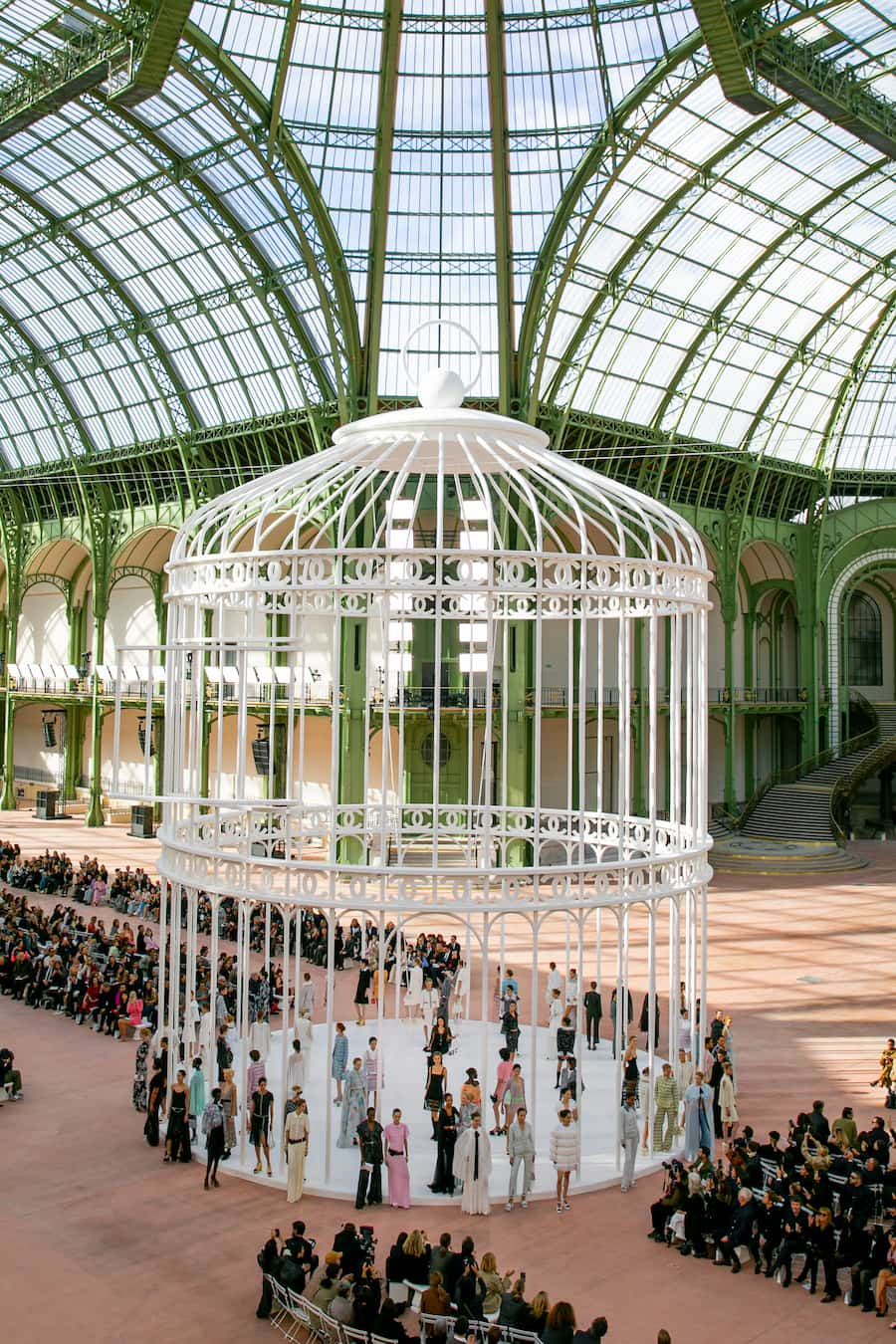 Le Grand Palais en Chanel SS25