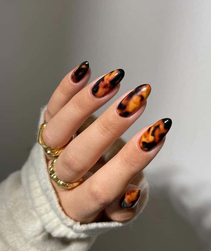 Las tortoise nails son tendencia