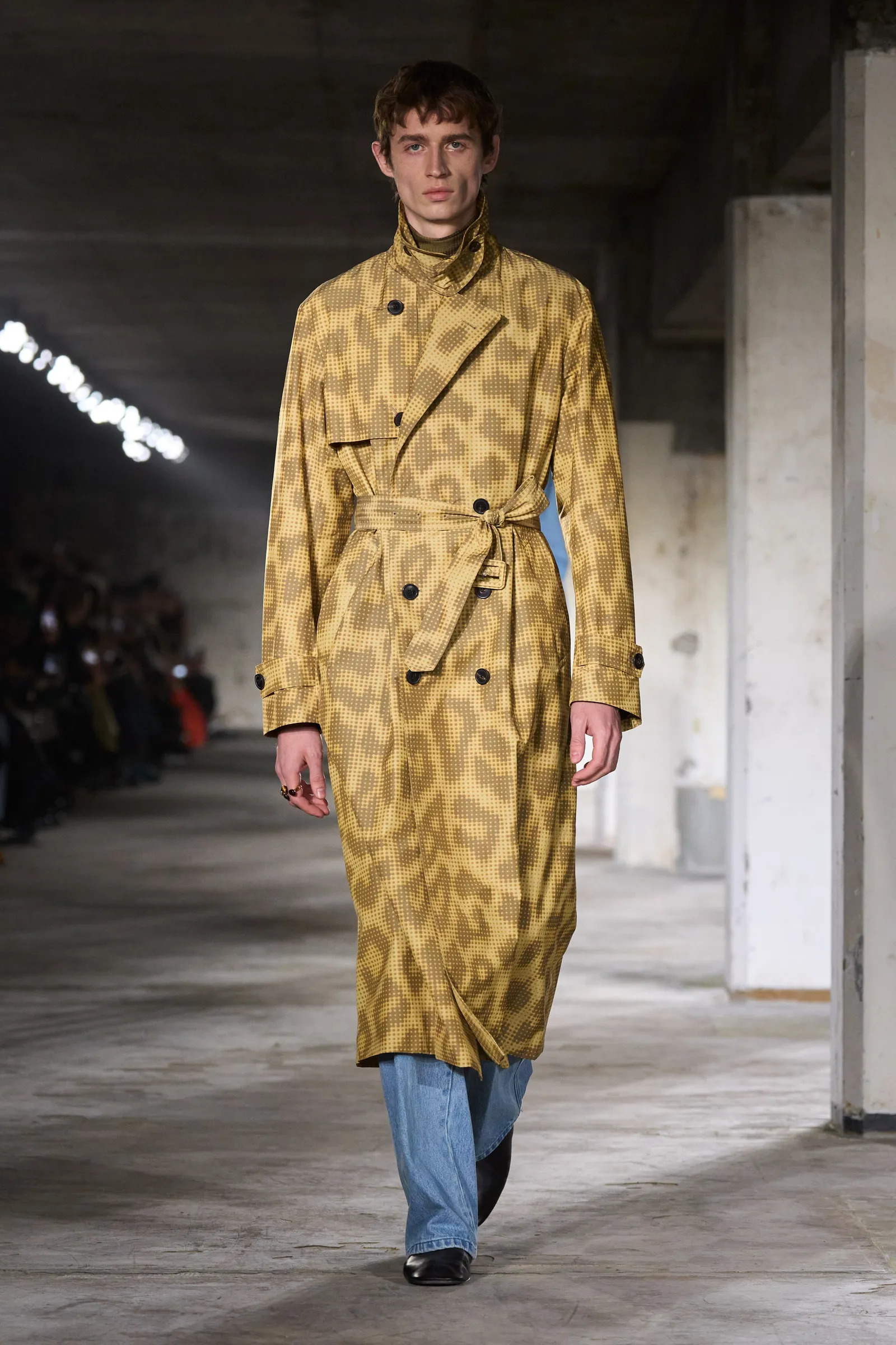 dries van noten estampado invierno leopardo