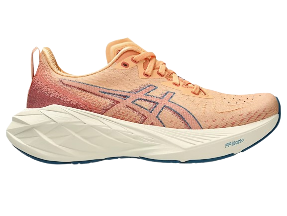 Asics Novablast running en tonos salón