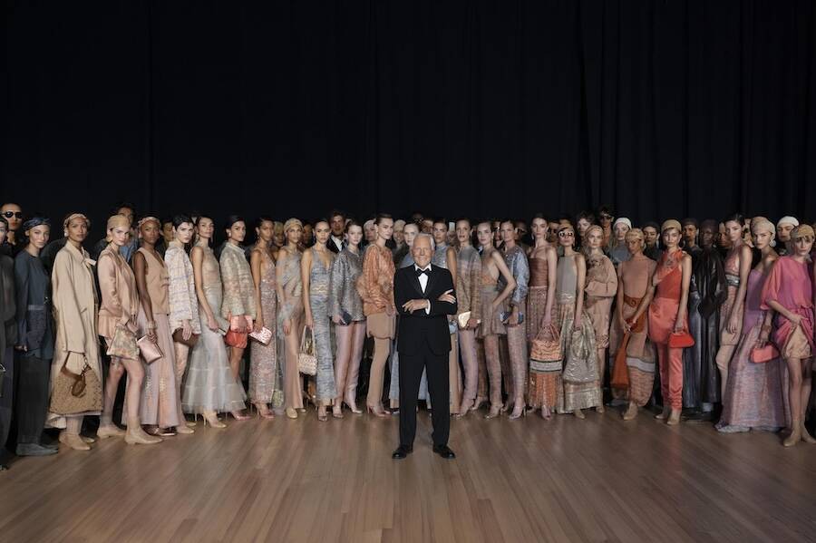 Imagen del desfile «On a Journey» de Giorgio Armani en Nueva York.