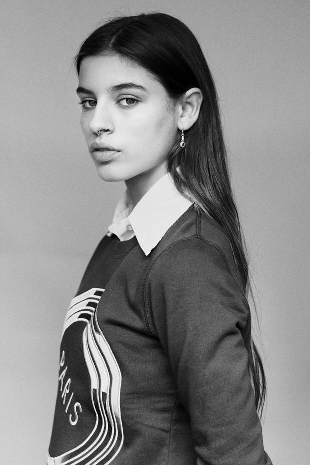 Camisa 70s de Holala Ibiza, sudadera de Kenzo.