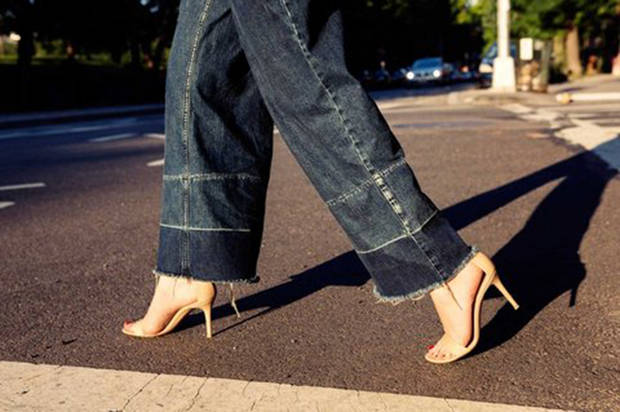 jeans bajos fuera 