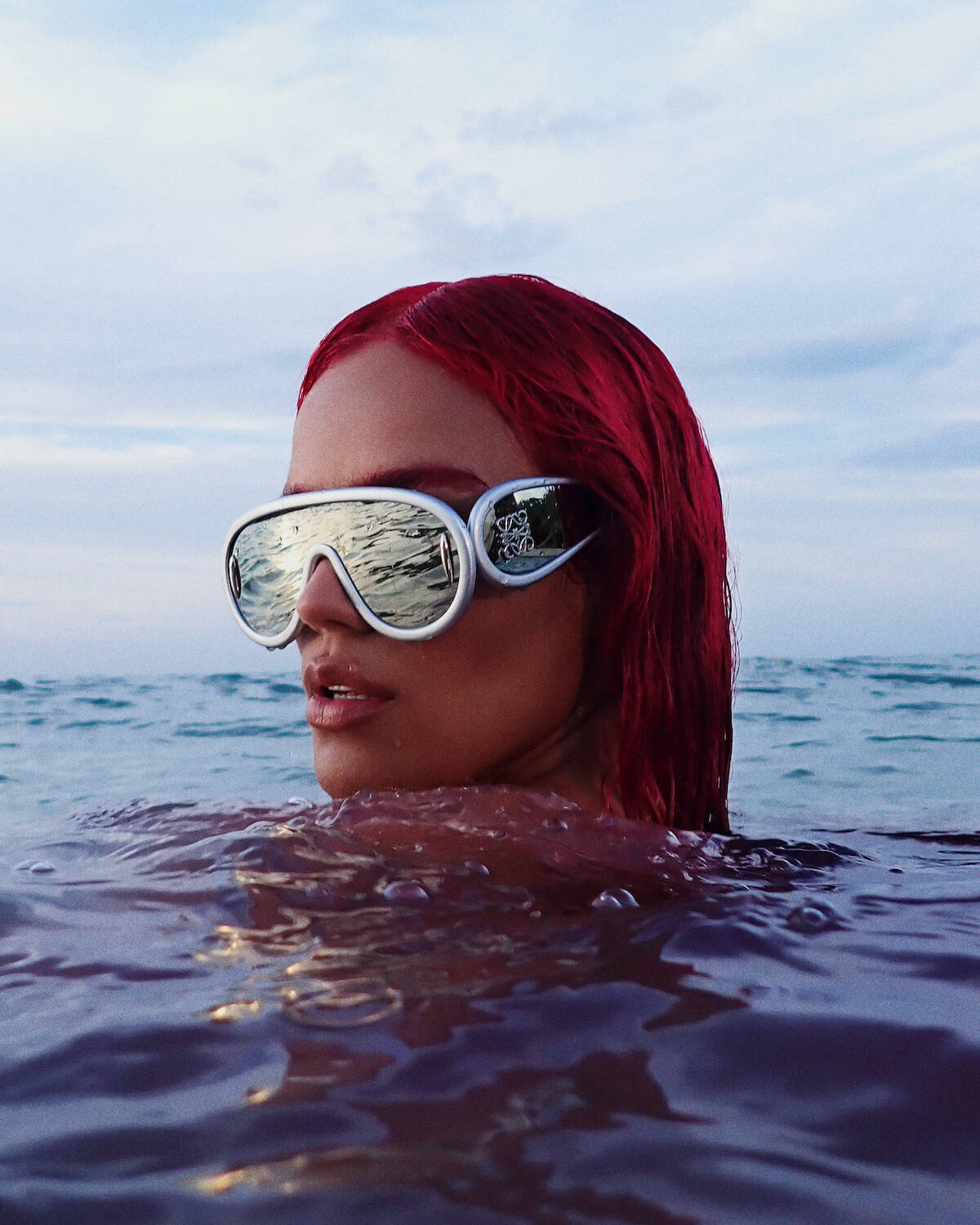 Imagen: Campaña LOEWE Paula’s Ibiza 2023 ©Gray Sorrenti