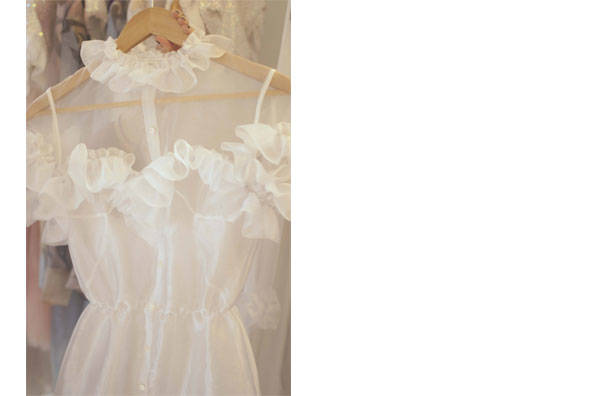 2showroom1