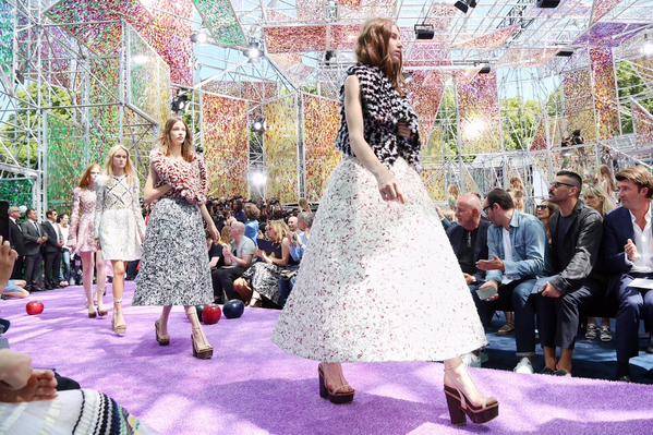 Twitter: @Dior