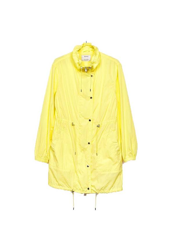 chaqueta amarilla