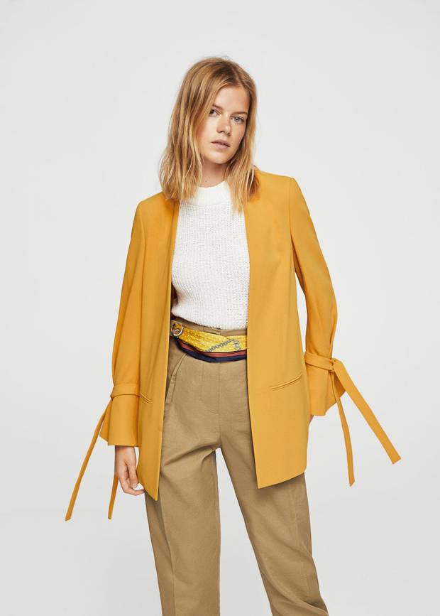 Colores amarillo Mango