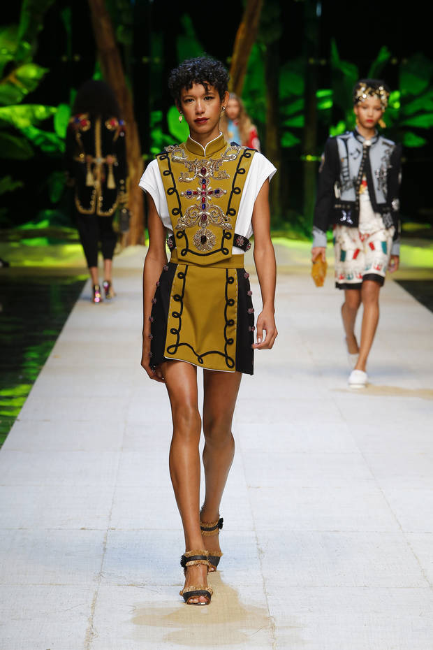 DOLCE&GABBANA TENDENCIA AMARILLO