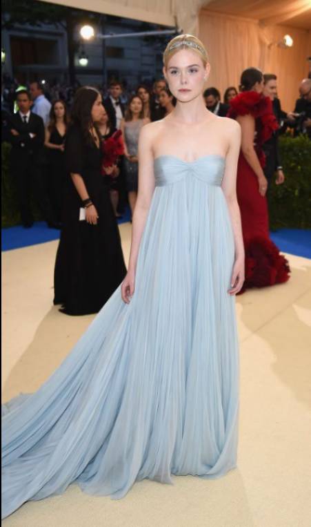 elle fanning met gala