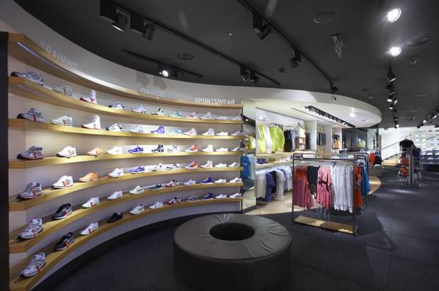 flagship store nike