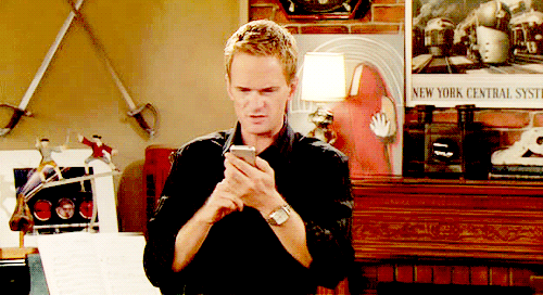 Frases para ligar que nunca funcionan ni siquiera por Tinder Barney