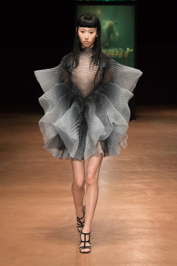 iris van herpen alta costura
