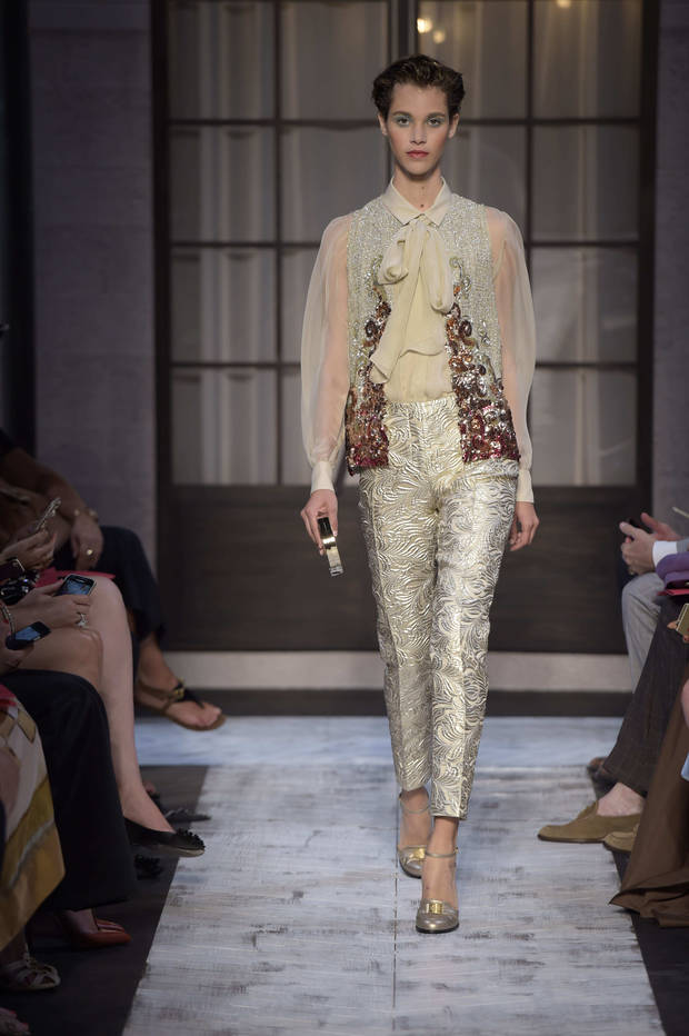 Look 16