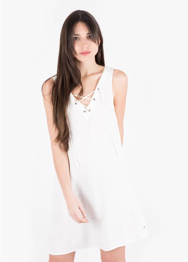Los_vestidos_blancos_son_para_el_verano_brownie