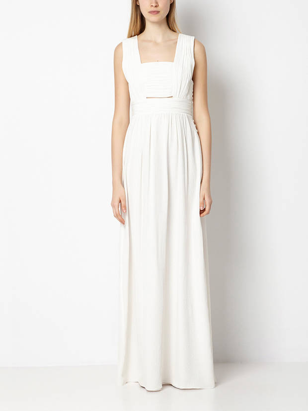 Los_vestidos_blancos_son_para_el_verano_intropia