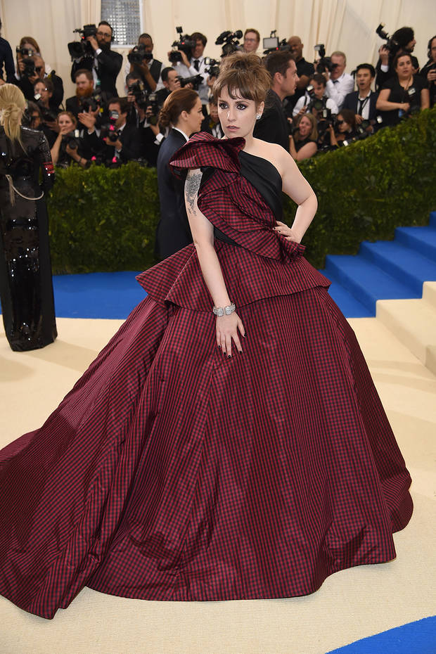met_gala_2017_Lena_Dunham