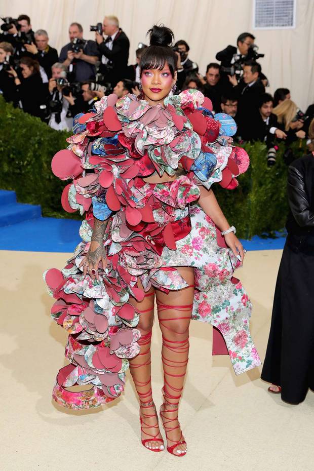met_gala_2017_Rihanna_Comme des Garcons
