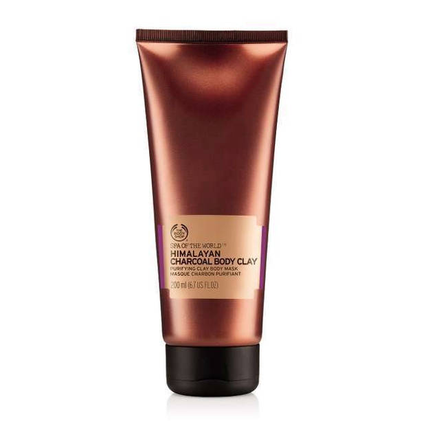 miercoles-addams-productos-belleza-negros the body shop - vanidad - 5