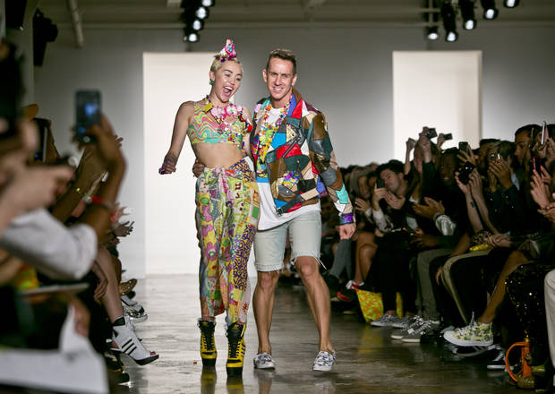 modelo miley