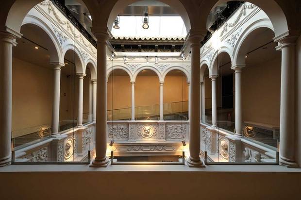noche_en_el_museo_las_mejores_exposiciones_de_espana_para_visitar_a_la_luz_de_la_luna_museo_goya