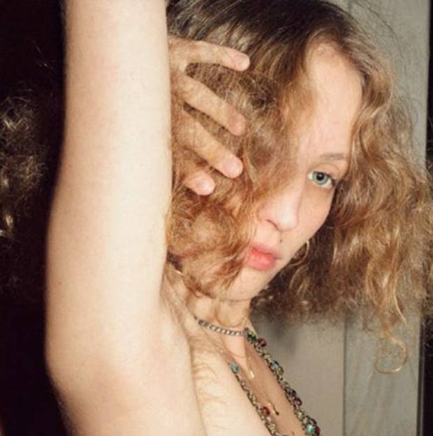 petra_collins_it_girl_polemica_03