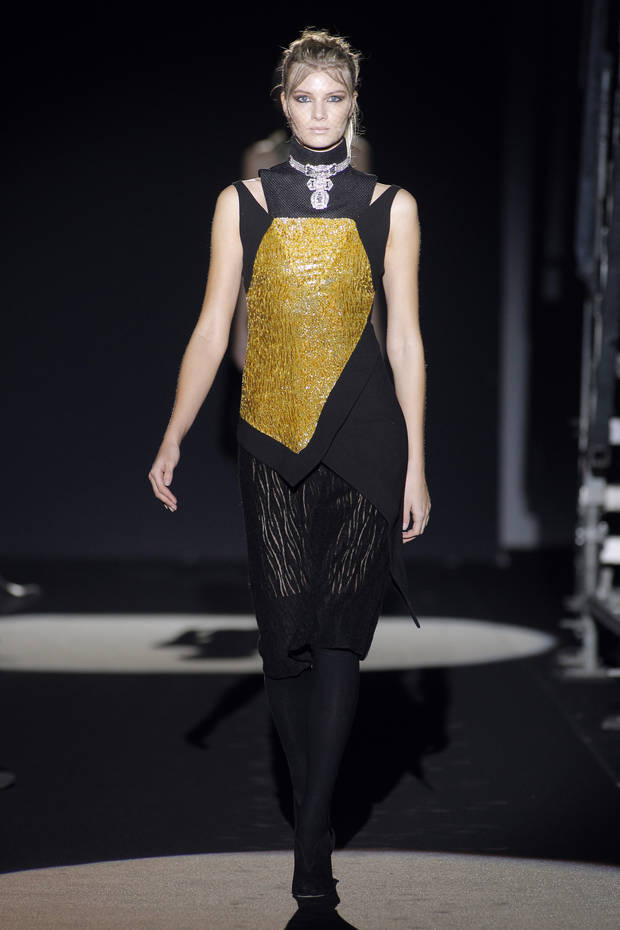 seis-looks-de-alvarno-dignos-de-un-museo-02