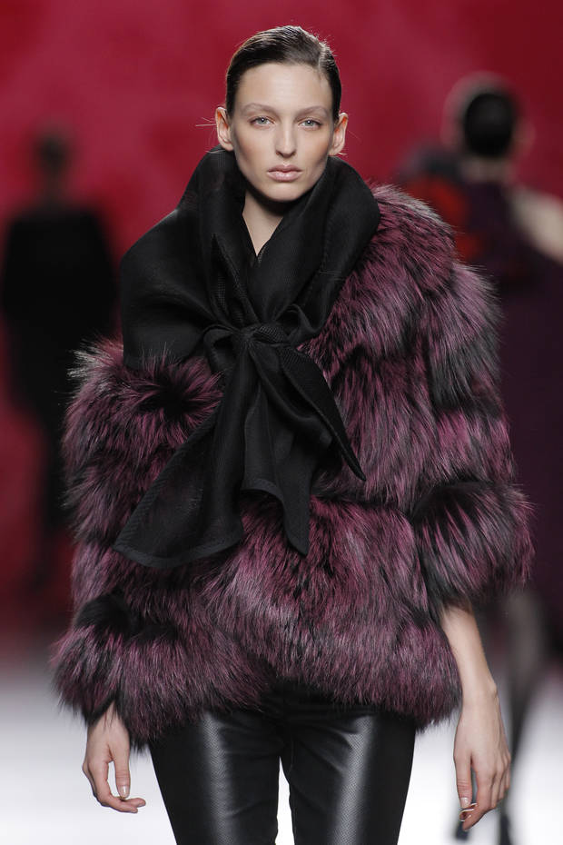 los-mejores-looks-para-ir-a-la-oficina-extraidos-del-desfile-de-ulises-merida-10