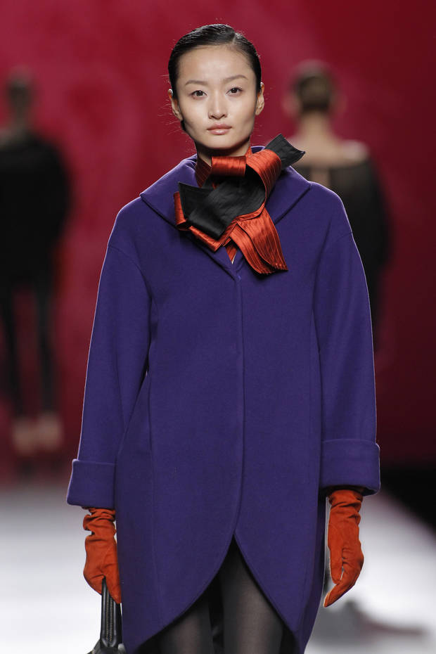 los-mejores-looks-para-ir-a-la-oficina-extraidos-del-desfile-de-ulises-merida-08