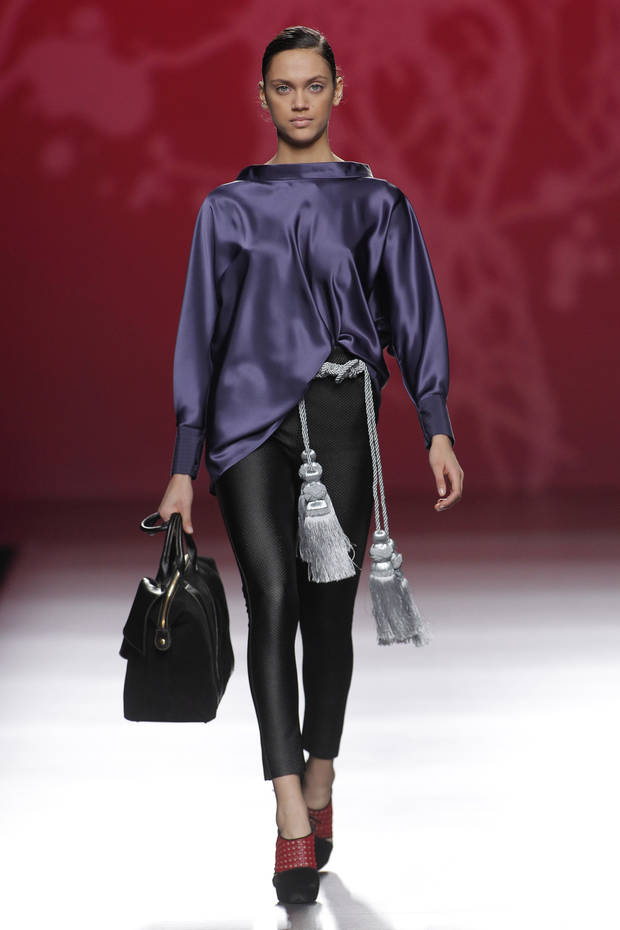 los-mejores-looks-para-ir-a-la-oficina-extraidos-del-desfile-de-ulises-merida-04