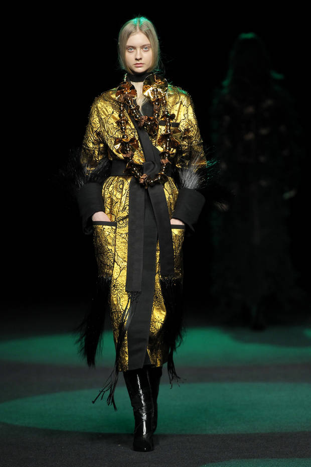 desfile juan vidal oriental