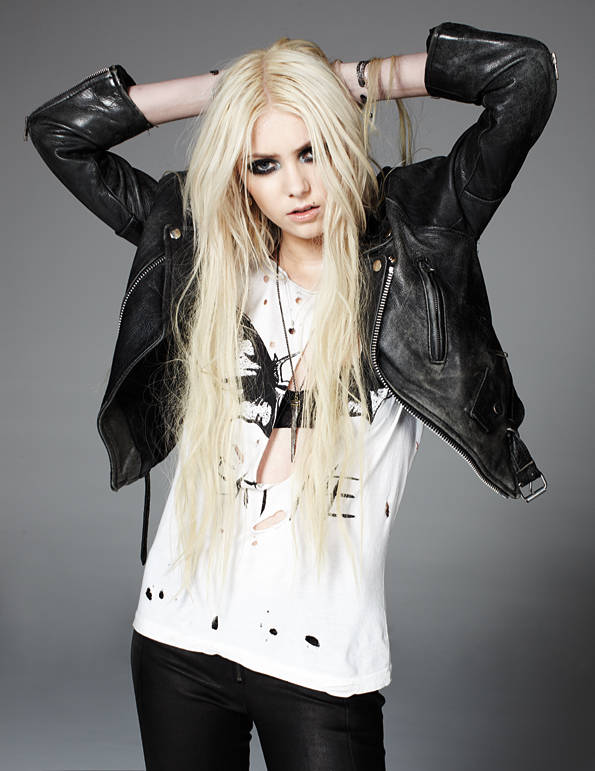 retouched_momsen_060