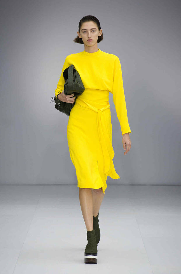 SALVATORE FERRAGAMO TENDENCIA AMRILLO