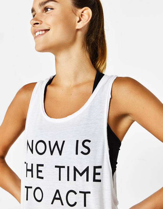 Side bob camiseta bershka