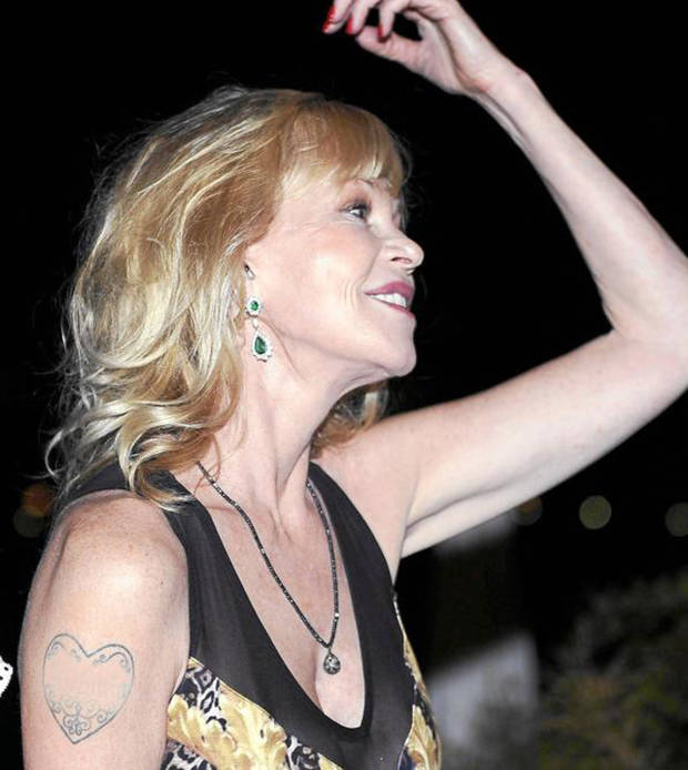 tatuajes famosos feos Melanie-vanidad