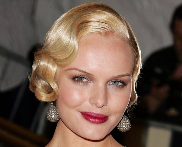 tendencia decadas moda corte ondas agua
