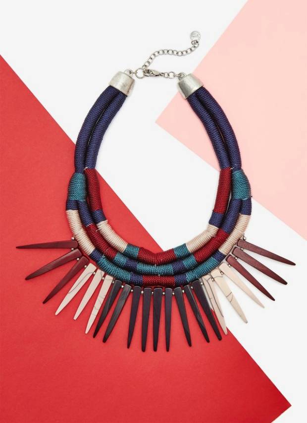 01_regalos-de-navidad-collar-adolfo-dominguez