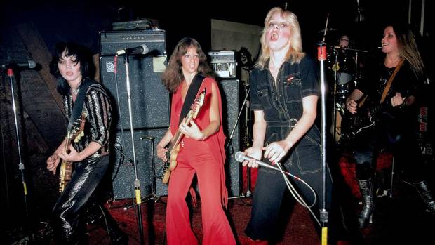 05-mujeres-rock-the-runaways