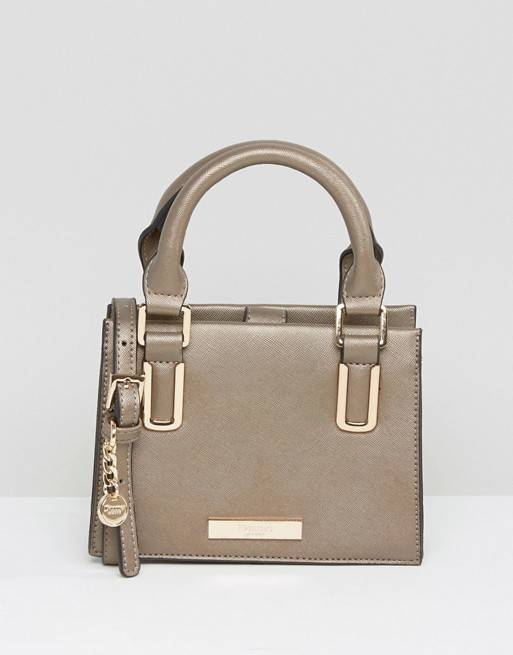 15_bolsos_tendencia_apenas_cabe_el_movil_asos